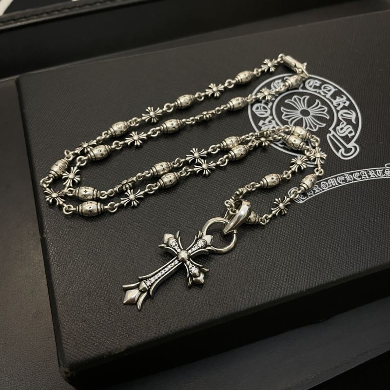 Ch*0me He**ts necklaces